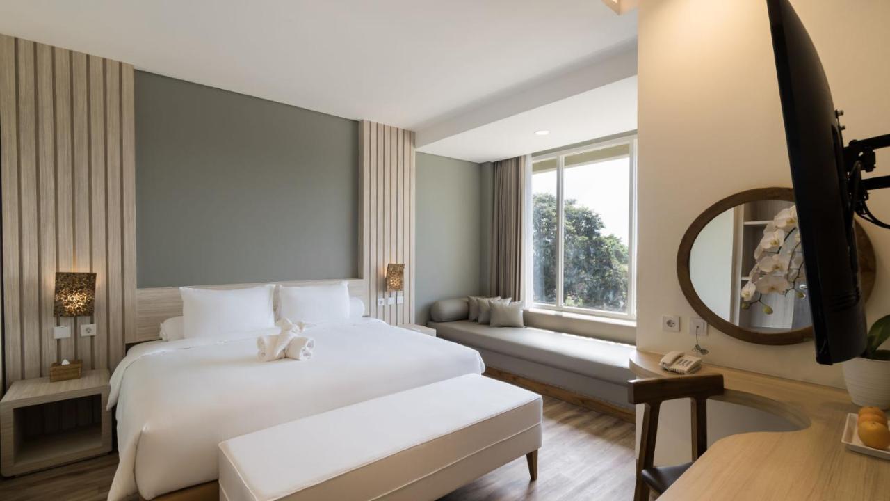 The Wujil Resort & Conventions Semarang Exterior photo